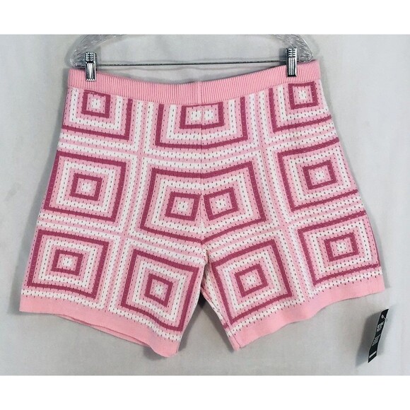 boohoo MAN Relaxed Crochet Knit Short Shorts  in Pink Men's Size XL Square - Picture 1 of 16